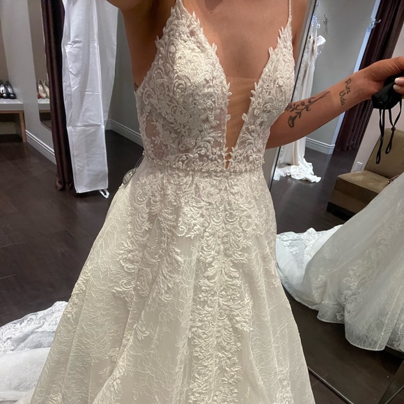 BRAND NEW Calla Blanche wedding gown. - Picture 10 of 10
